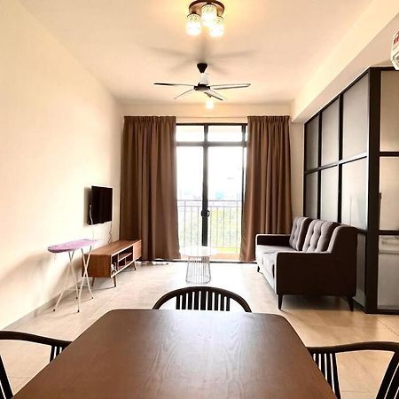 Ins Suite @ The Quartz Residence-Infinity Pool Malacca Exterior photo