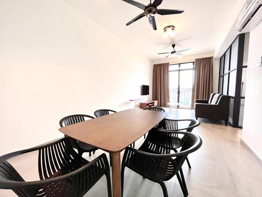 Ins Suite @ The Quartz Residence-Infinity Pool Malacca Exterior photo